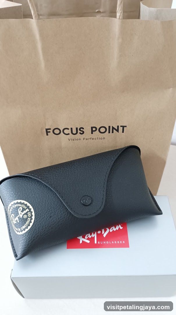 Focus Point Sunglasses Case and Bag