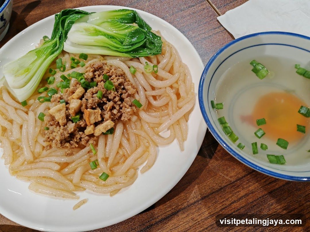 Noodle Dish with Minced Meat and Greens