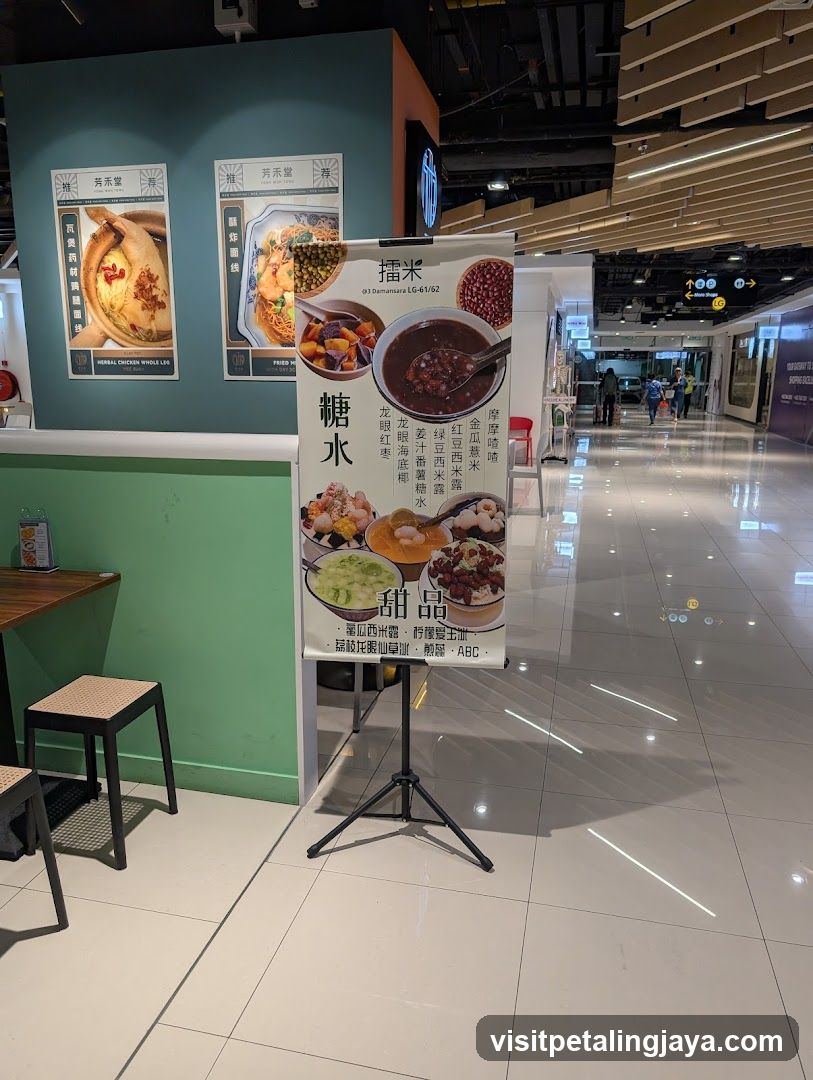 Tanghulu and Dessert Display