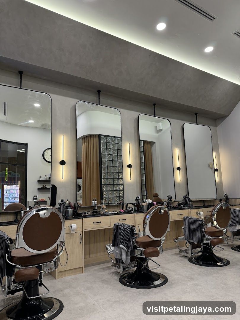 Huuk Barbershop