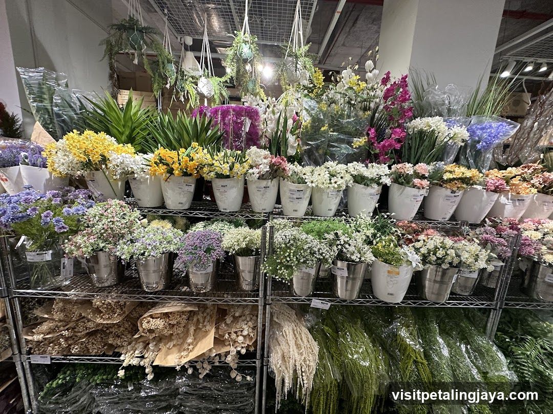 Flower Shop Interior Display