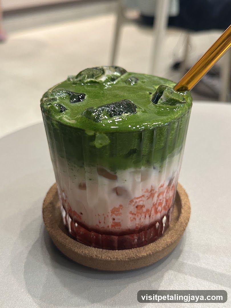 Pinch Cafe (Next to Batuu Climbing)