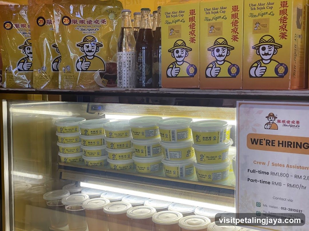 Teh Siok Cap Display