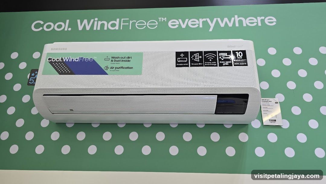 Samsung Cool WindFree Air Conditioner Display