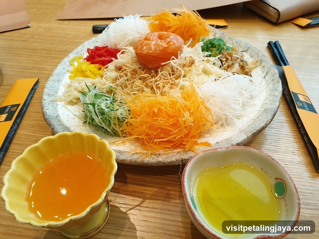 Yakisoba with toppings and dipping sauces