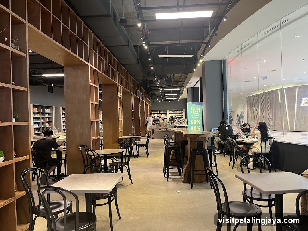 Interior of a bookstore/cafe hybrid space
