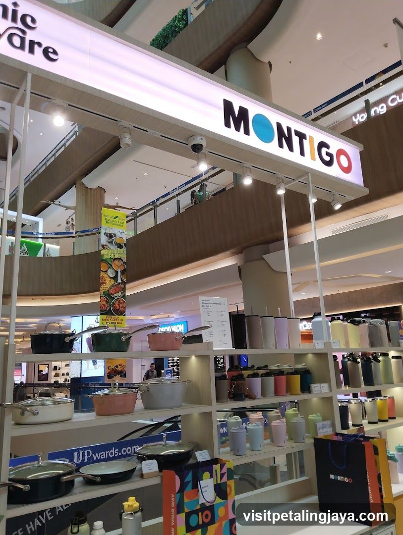 Montigo Kitchenware Display