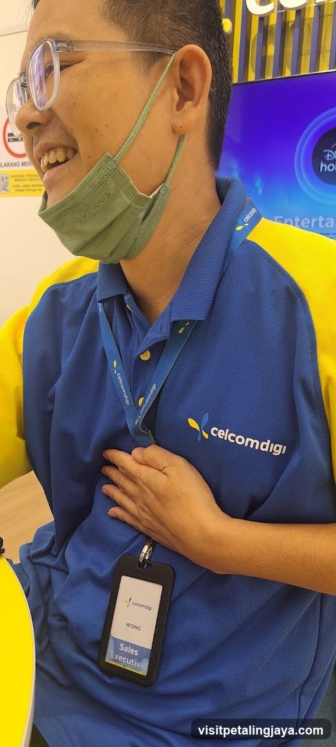 Celcom Digi Staff Member