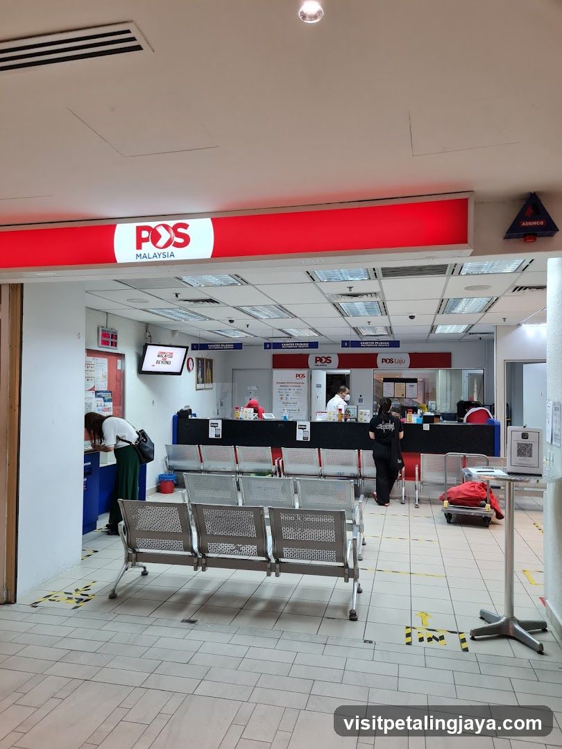 POS Malaysia Counter Interior