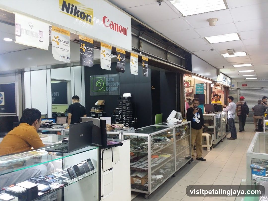Data Recovery Center (002051027-H)