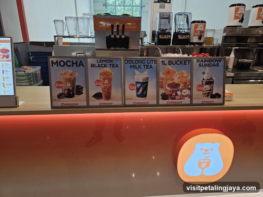 Bingxue Drink Counter Display