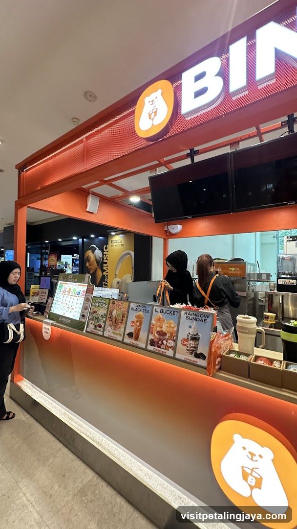 BINGA Store Interior