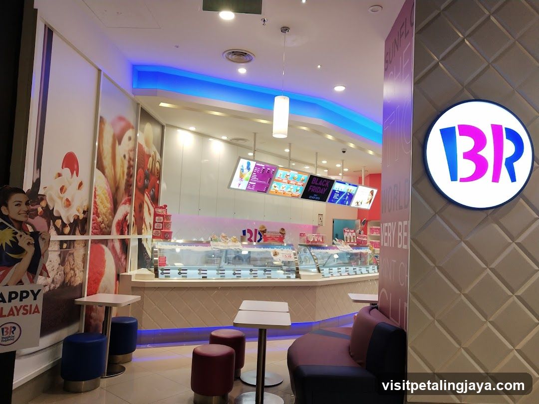 Baskin Robbins Interior View