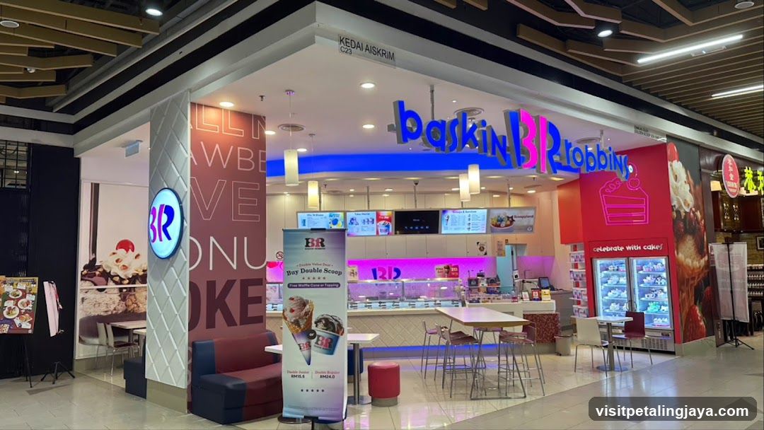 Baskin Robbins Store Interior and Exterior View