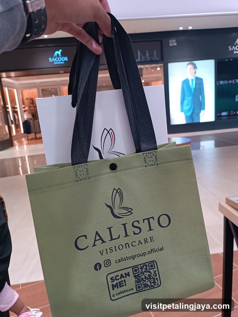 Shopping Bag with Calisto Visioncare Logo