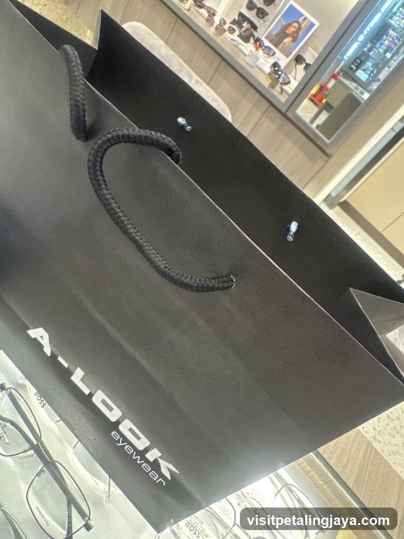 A-Look eyewear shopping bag