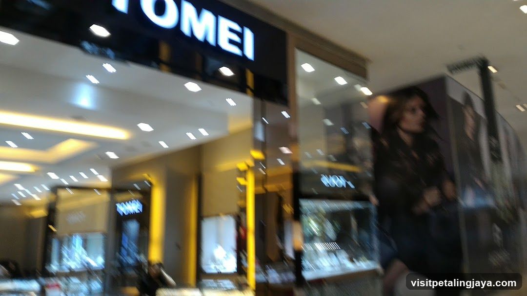 TOMEI Store Interior View