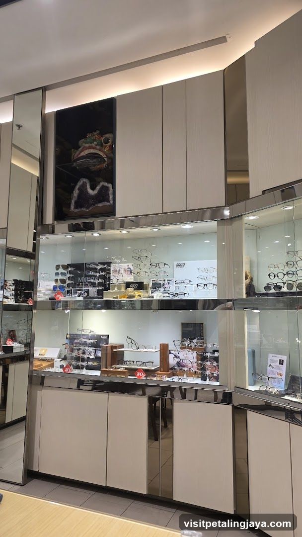 Eyes Optics Store Interior Display