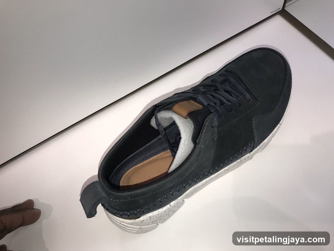 Sneaker Product Shot