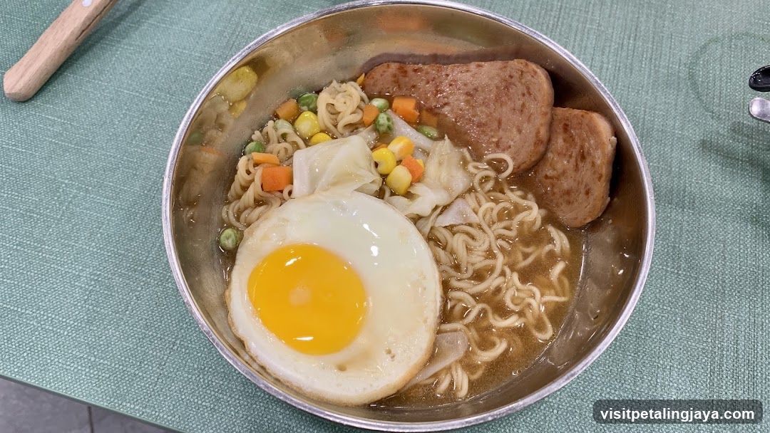 Ramen Bowl with Egg and Sausage