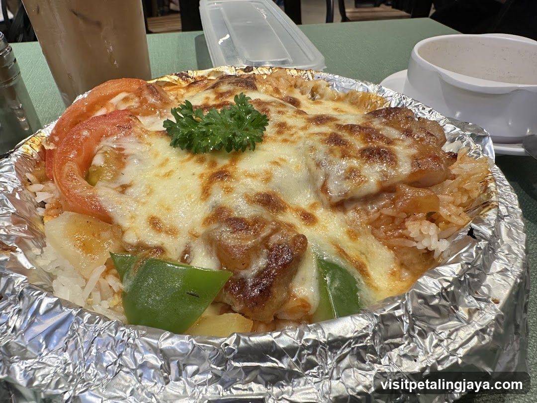 Food Dish in Foil Bowl