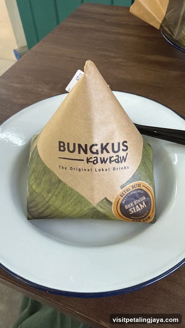 Bungkus Kawraw Food Item