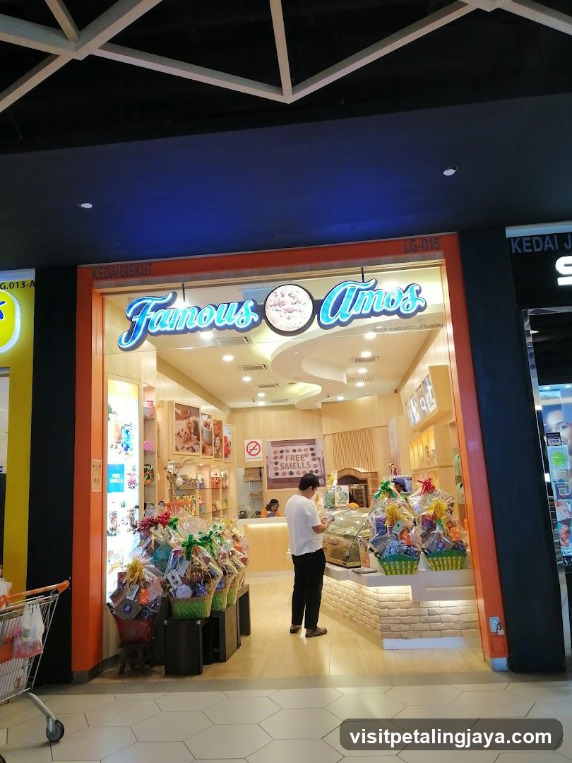 Famous Amos