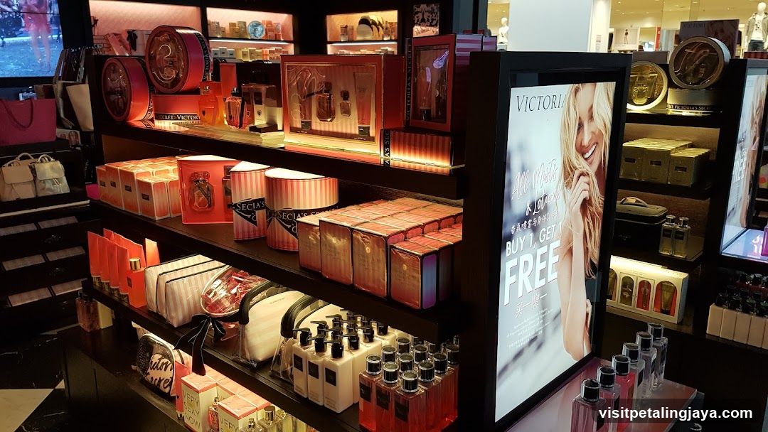 Victoria's Secret Store Interior