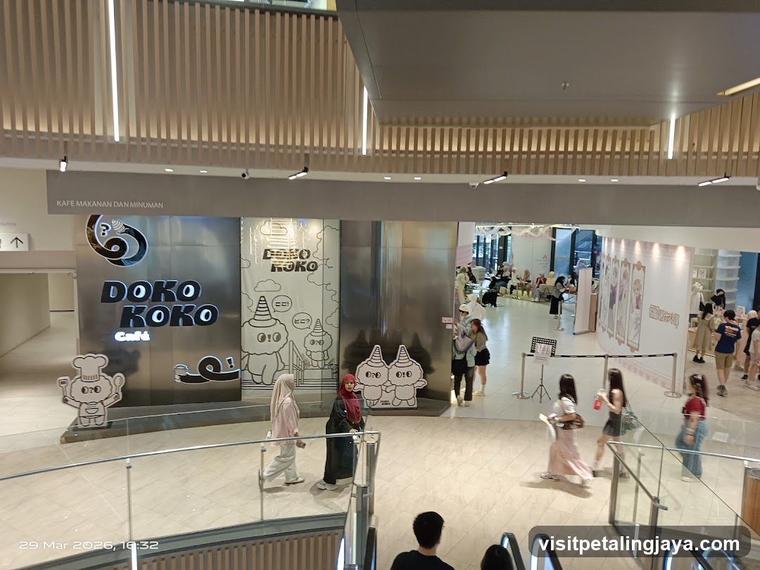 Doko Koko Cafe Interior View