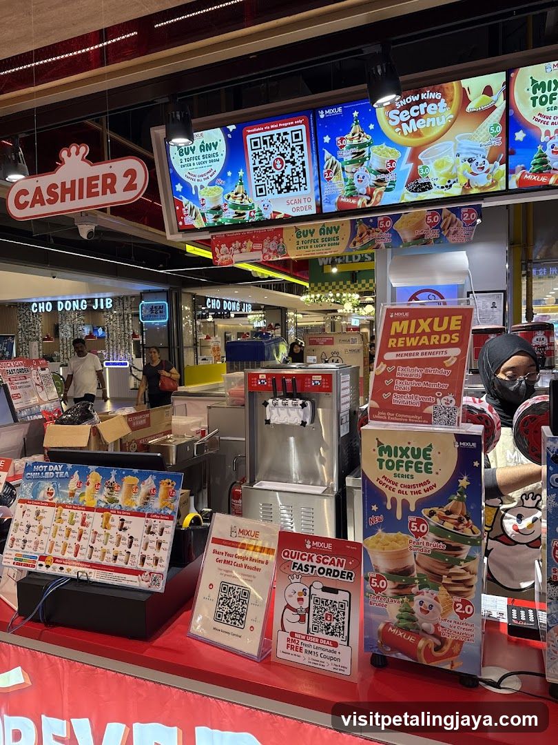 Mixue Store Interior