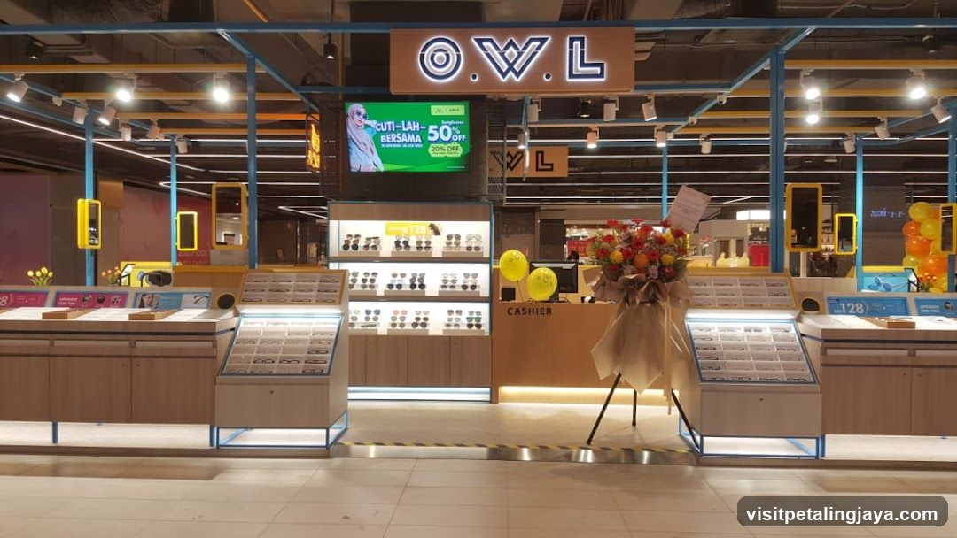 OVL Store Interior Display