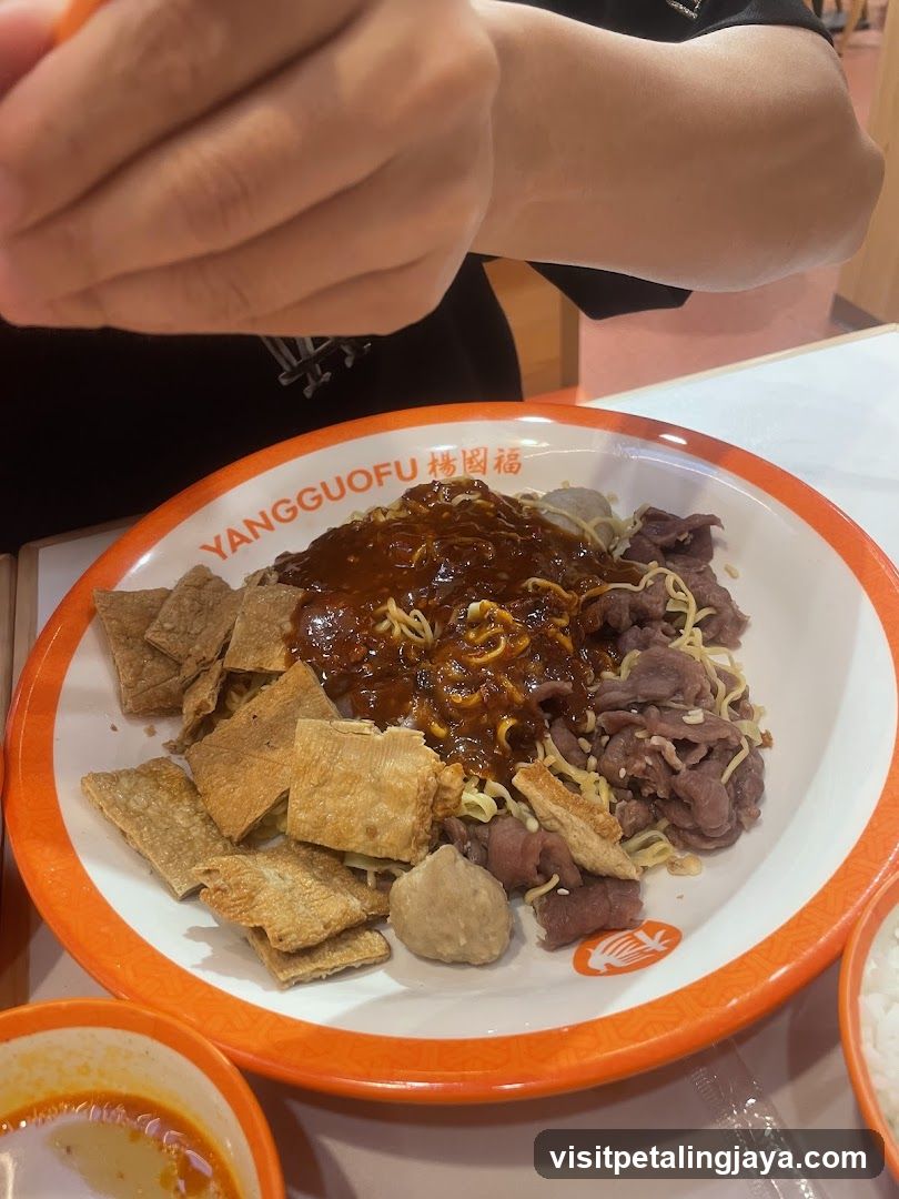 Food Plate at Yangguofu