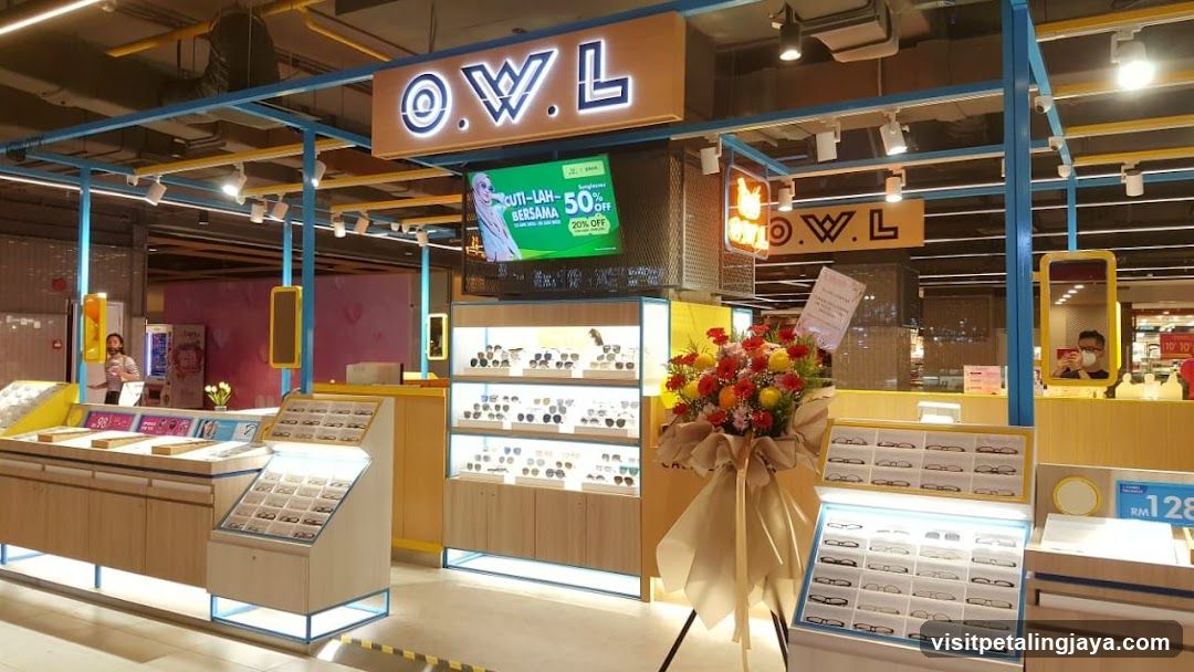 O.V.L. Storefront Interior
