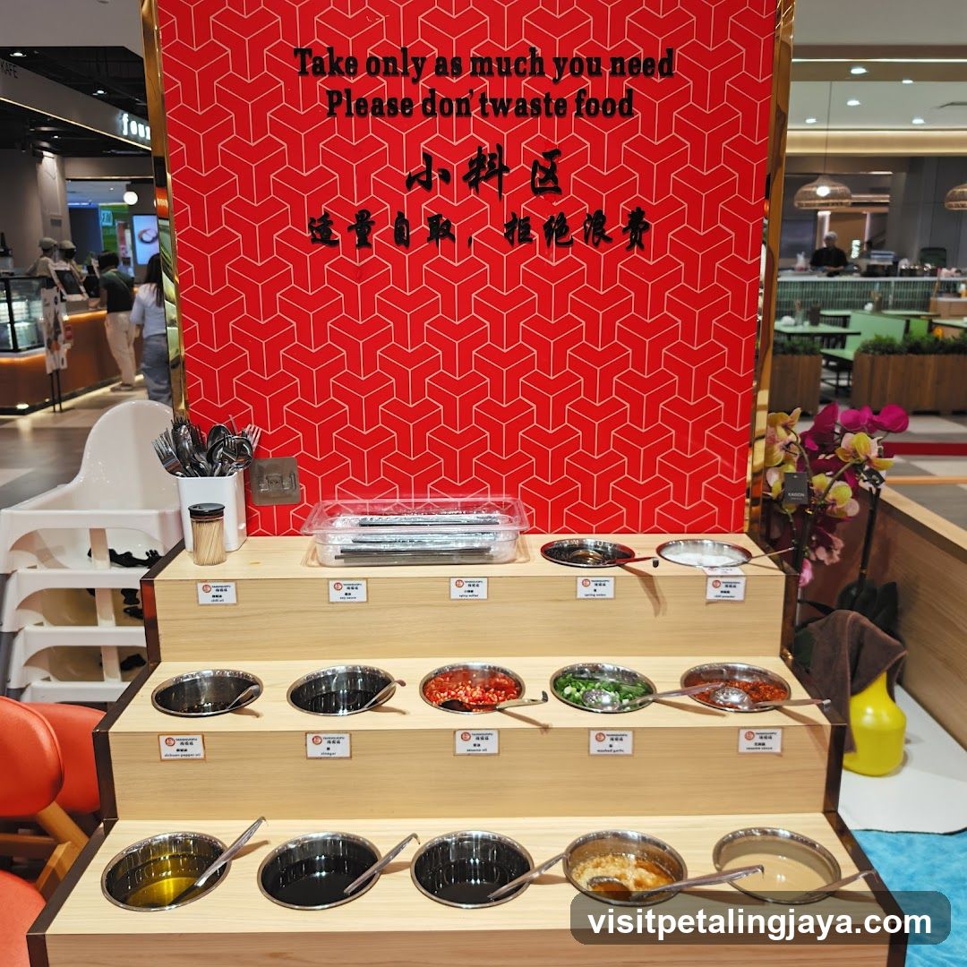 Food station interior