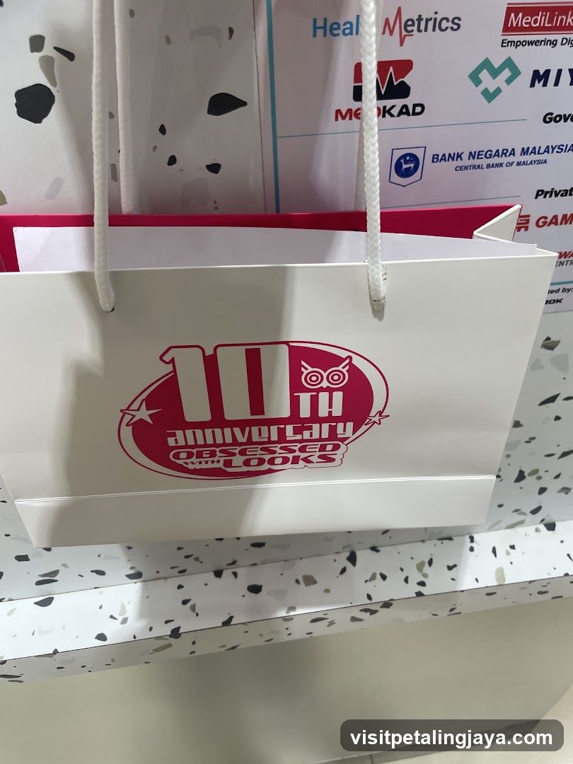 Shopping Bag with Anniversary Logo