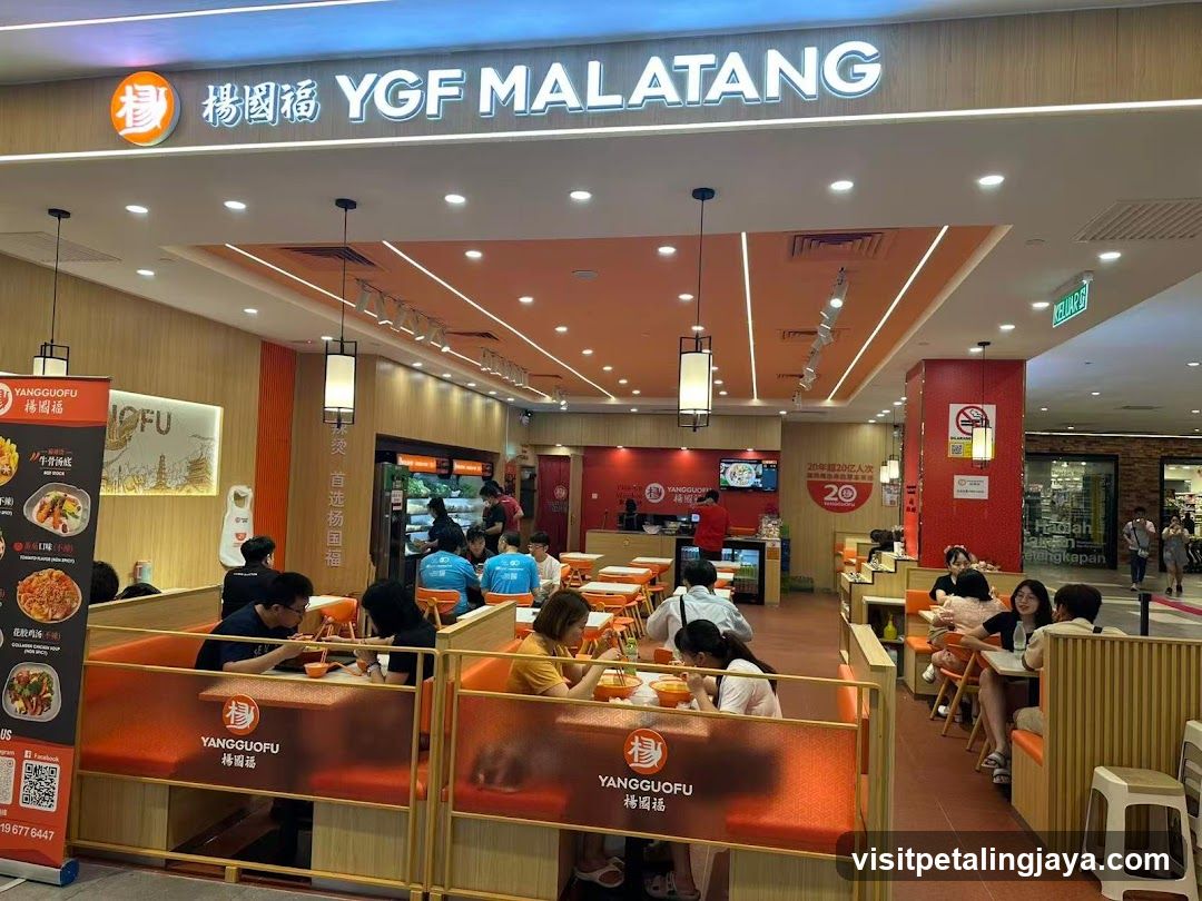 Yangguofu Restaurant Interior