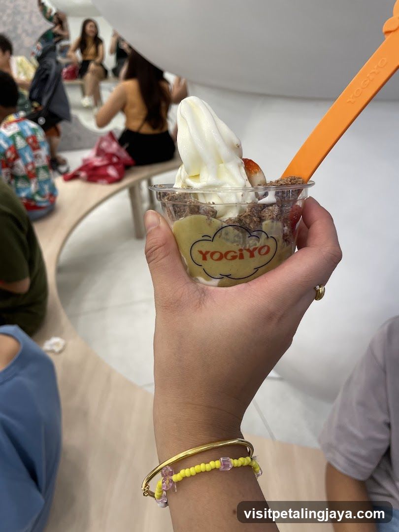 Yogiyo Frozen Yoghurt • TRX