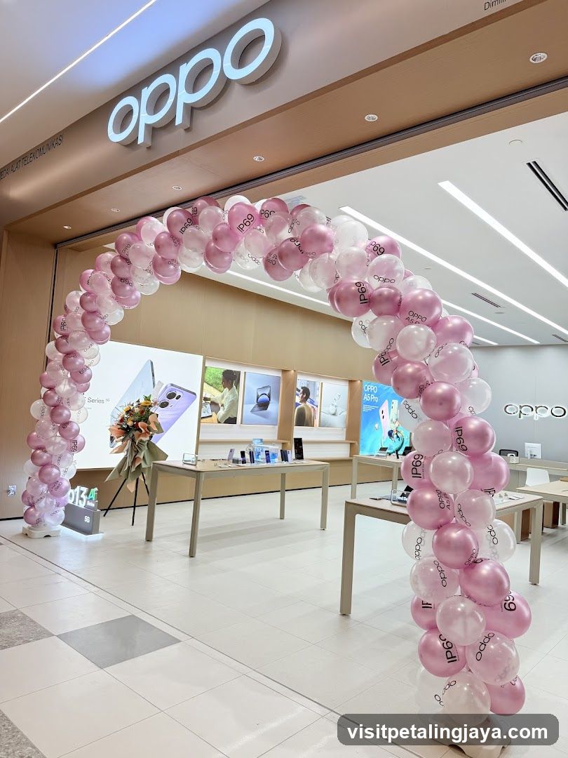Oppo Store Interior