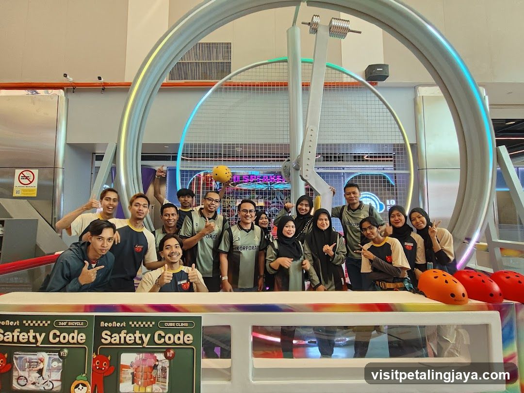 Group photo at indoor attraction