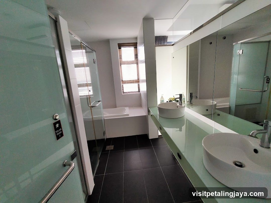 Modern Bathroom Interior