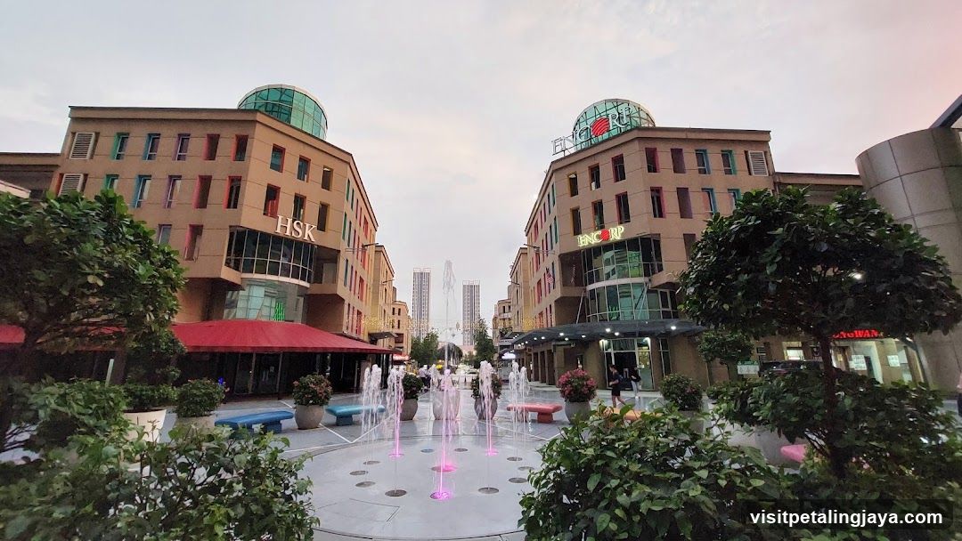 Shopping Center Exterior with Fountain