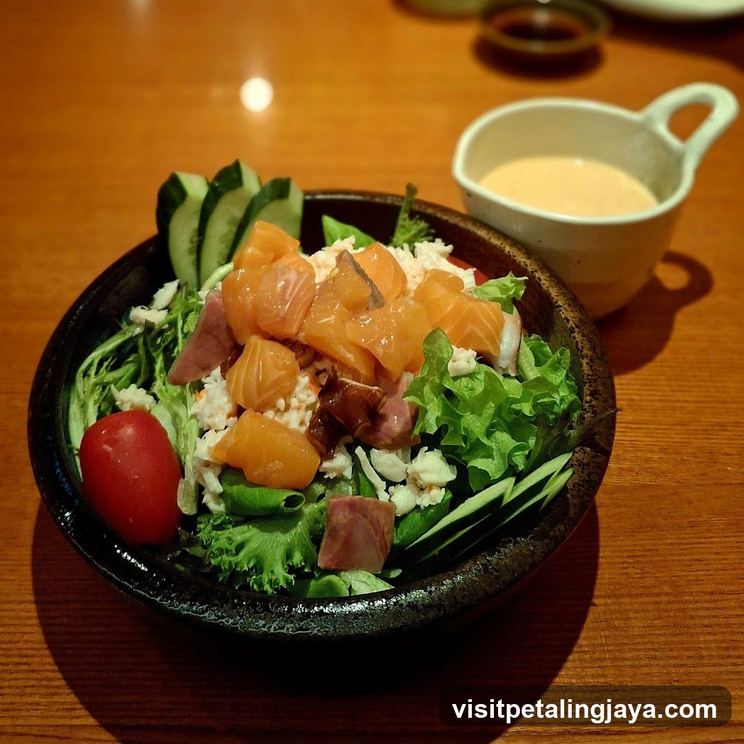Sashimi Bowl with Dressing