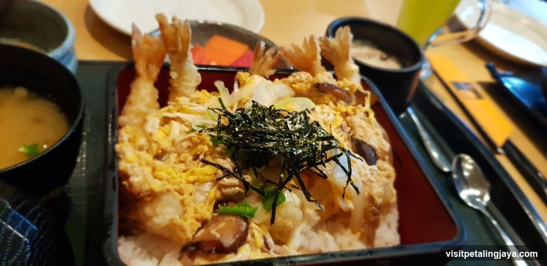 Japanese Rice Bowl with Tempura Shrimp