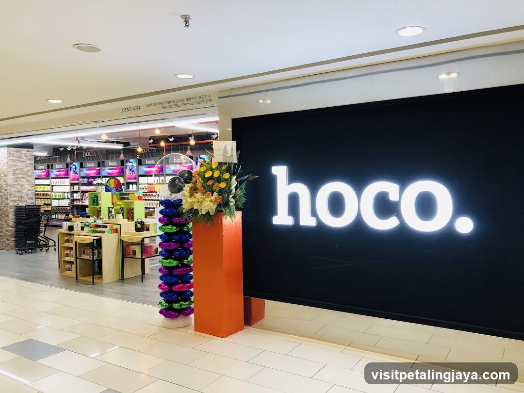 Hoco Store Interior View