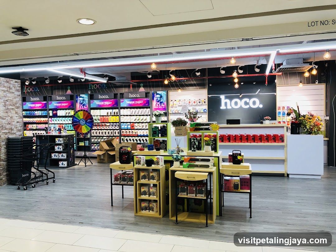 hoco store interior