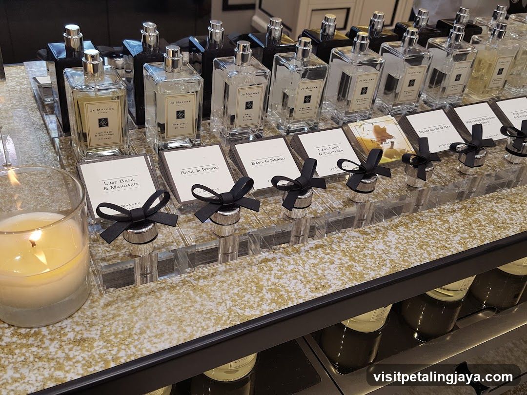 Jo Malone London Perfume Display