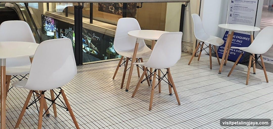 Seating Area in Mall