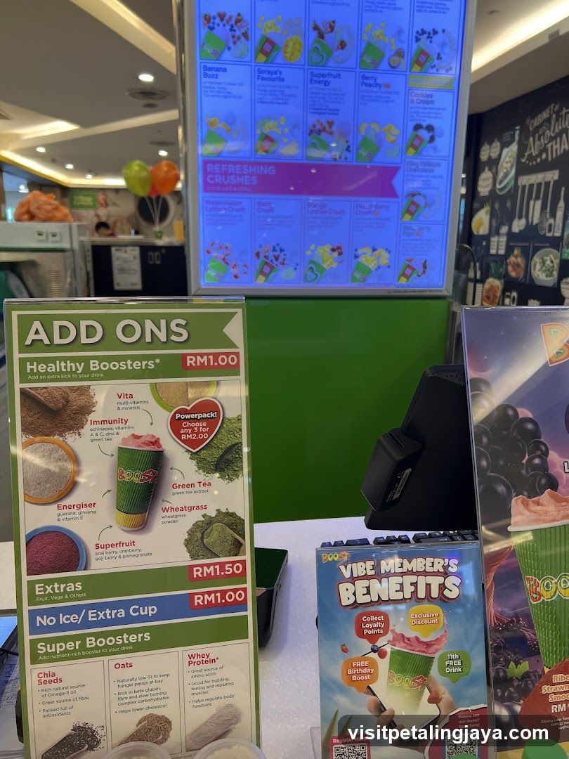 Smoothie Shop Interior Display