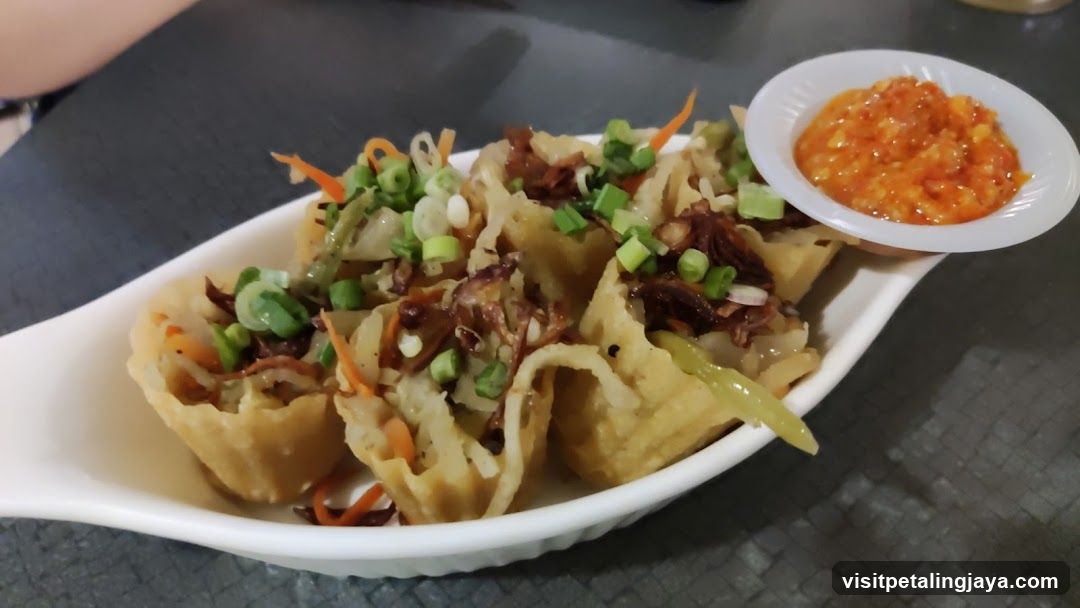 Fried Dumplings with Dipping Sauce