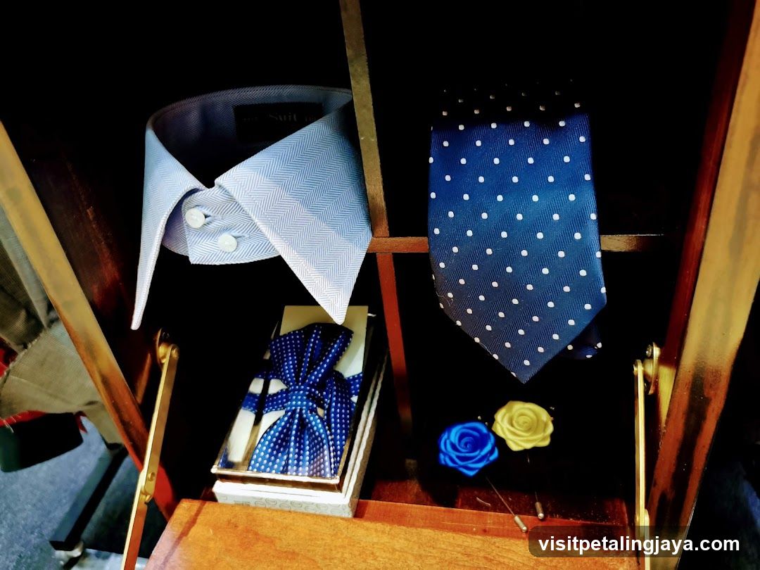 Men's Accessories Display